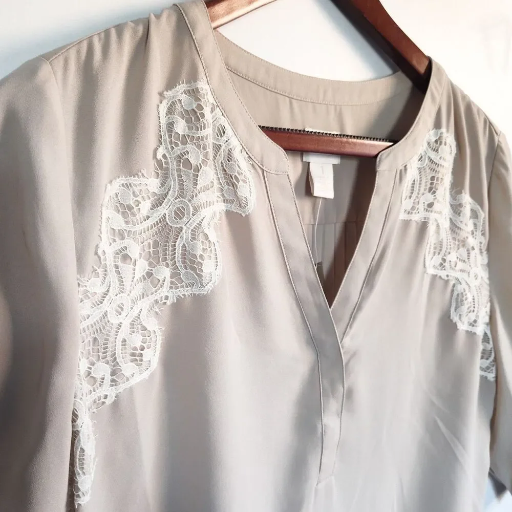 New Chicos Top Size 1 (8) Charming Pleats Stella Khaki Lace Trim Boho Office NWT